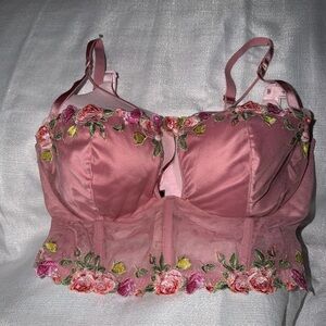 Victoria's Secret Very Sexy Rose Embroidered Lace Corset Top/Bustier